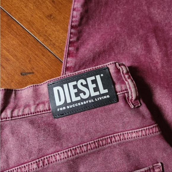 Diesel awesome jeans. Definitely statement piece. Mint condition, size 29 - Picture 2 of 7